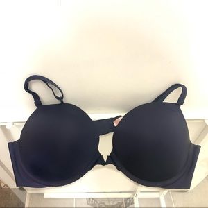 Victoria’s Secret Navy Push-Up Bra